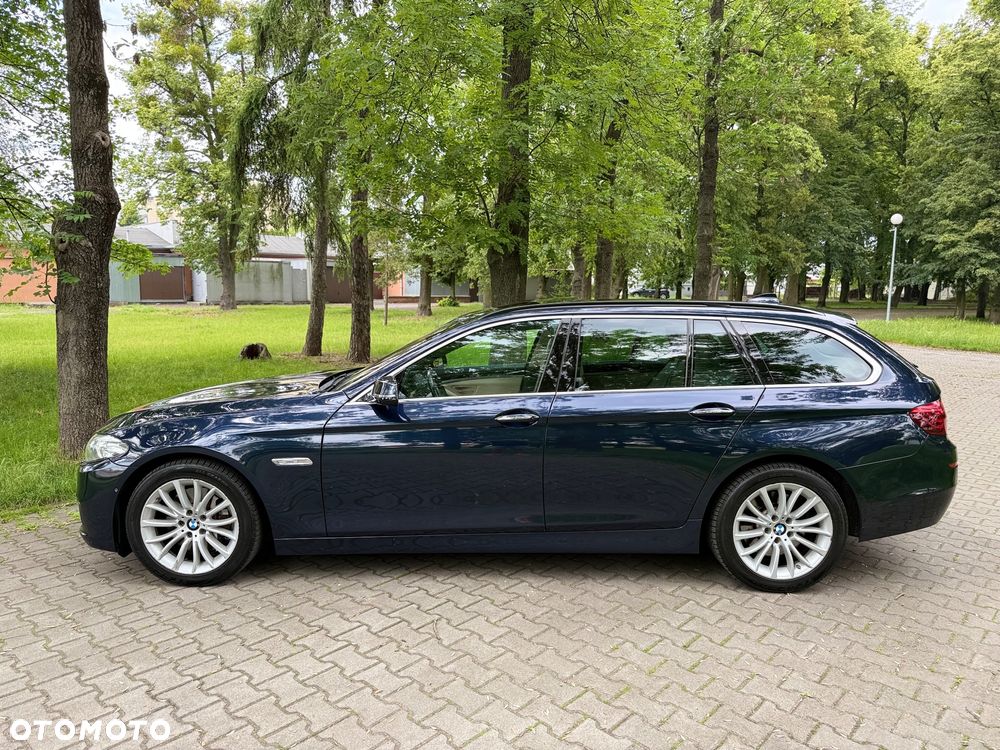 BMW Seria 5 530d xDrive Luxury Line - 7