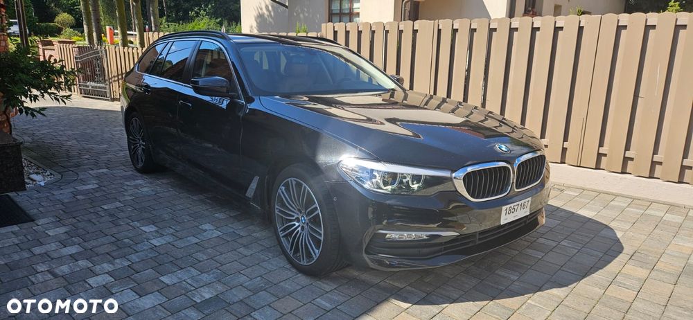 BMW Seria 5 520d Sport Line - 29