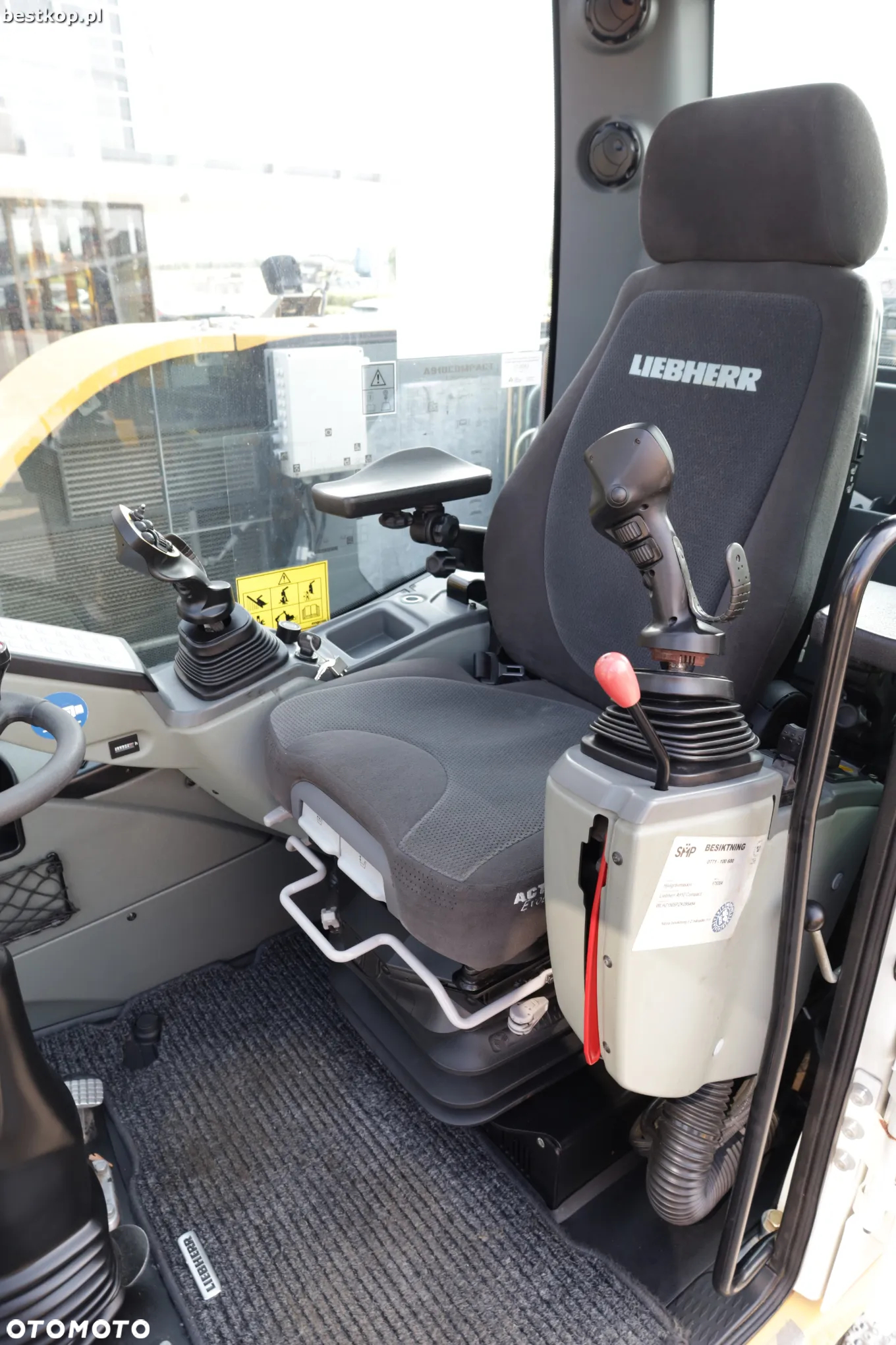 Liebherr A910 Compact Litronic - 25