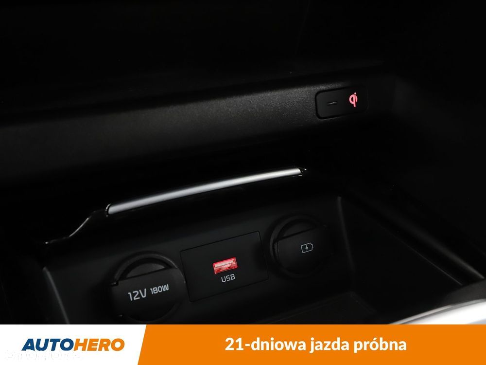 Kia XCeed - 28