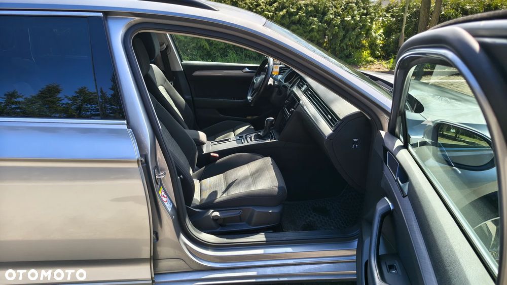 Volkswagen Passat 1.5 TSI EVO Business DSG - 24