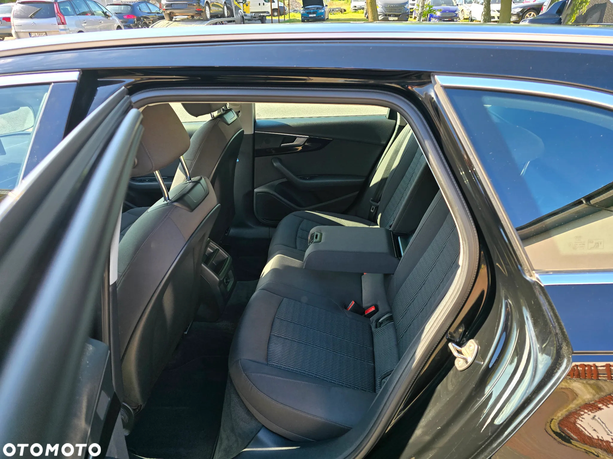 Audi A4 Avant 2.0 TDI S tronic design - 24