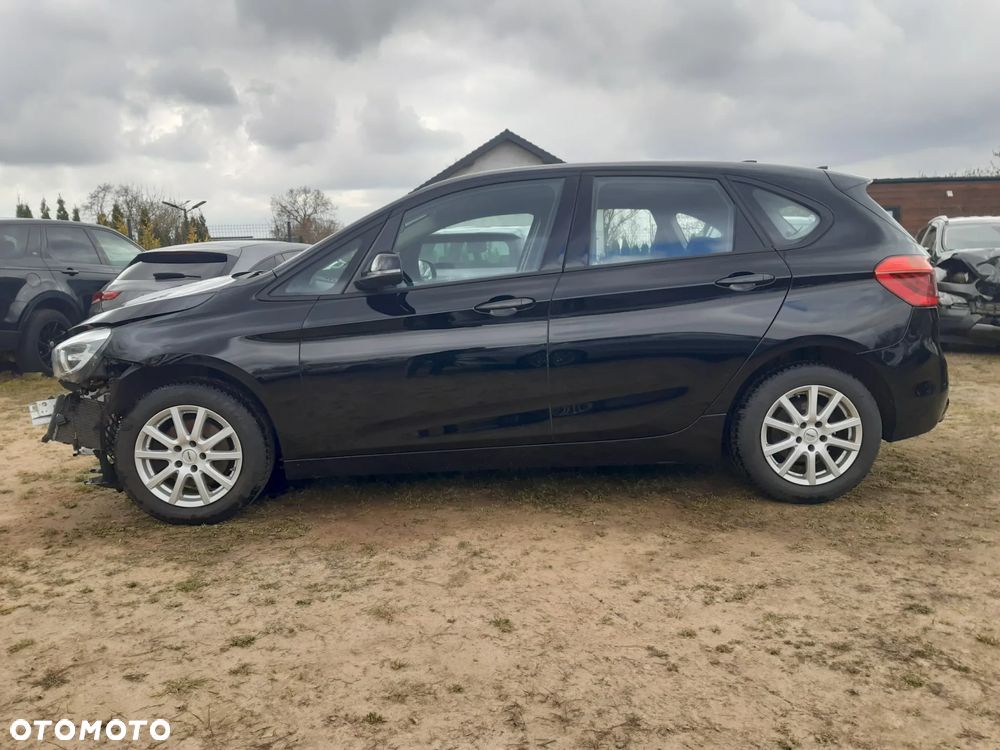 BMW Seria 2 218i - 3