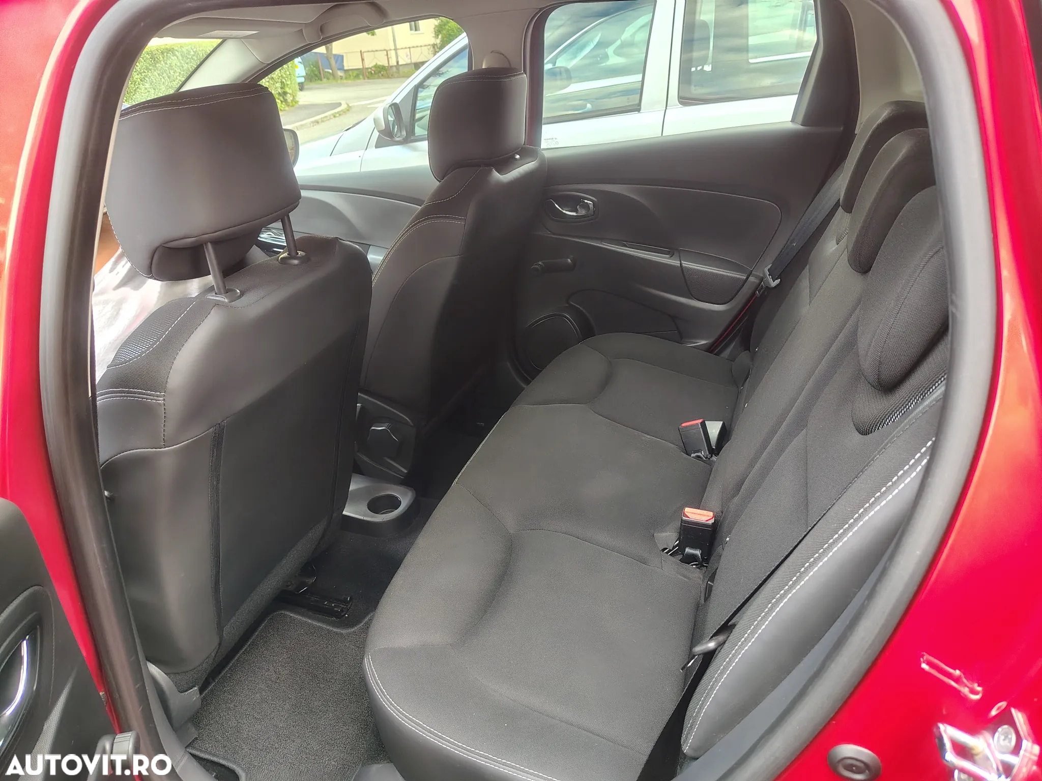 Renault Clio IV 1.2 16V Dynamique - 10