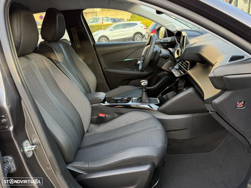 Peugeot 208 1.2 PureTech Allure - 33