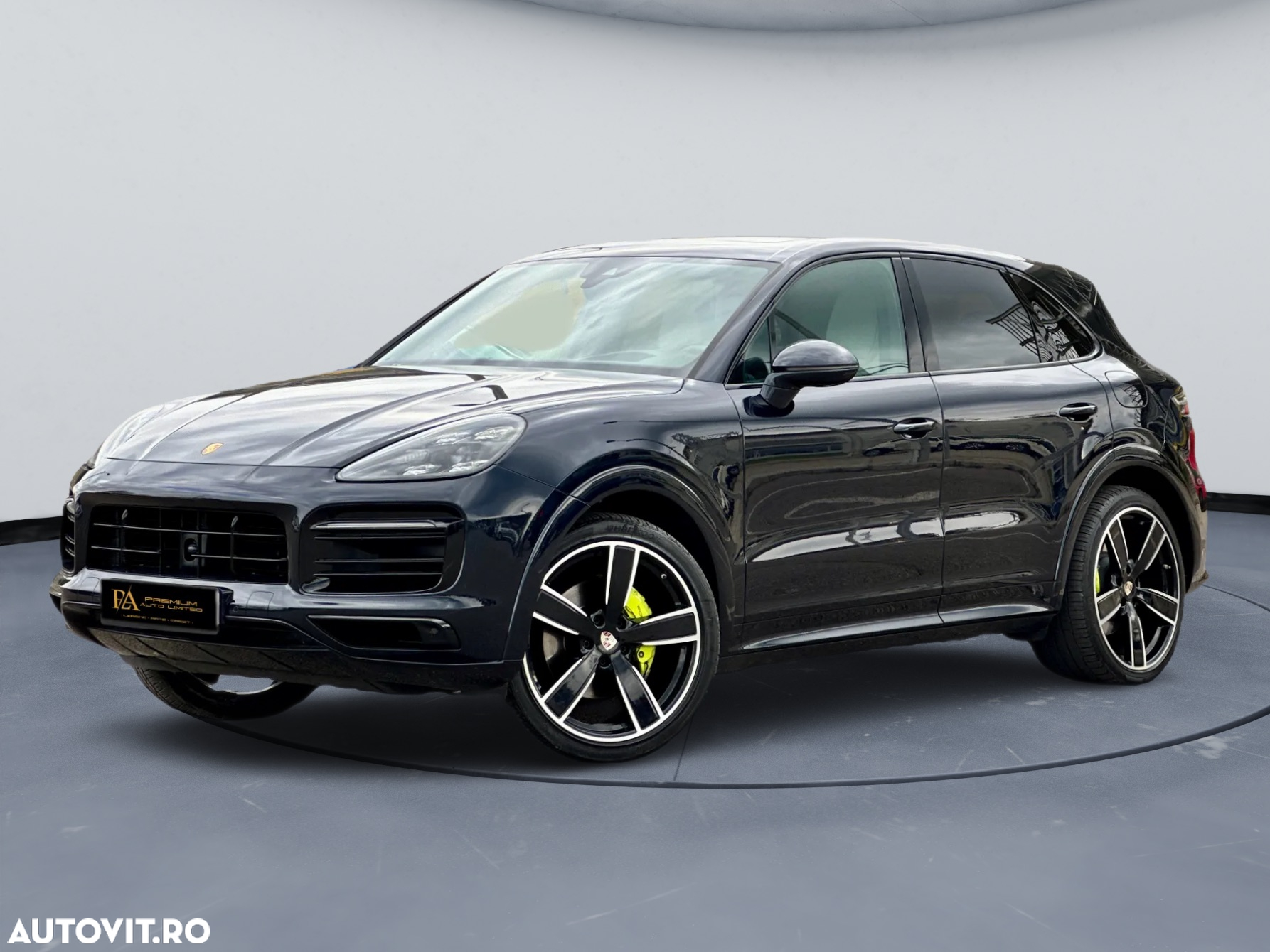 Porsche Cayenne - 2