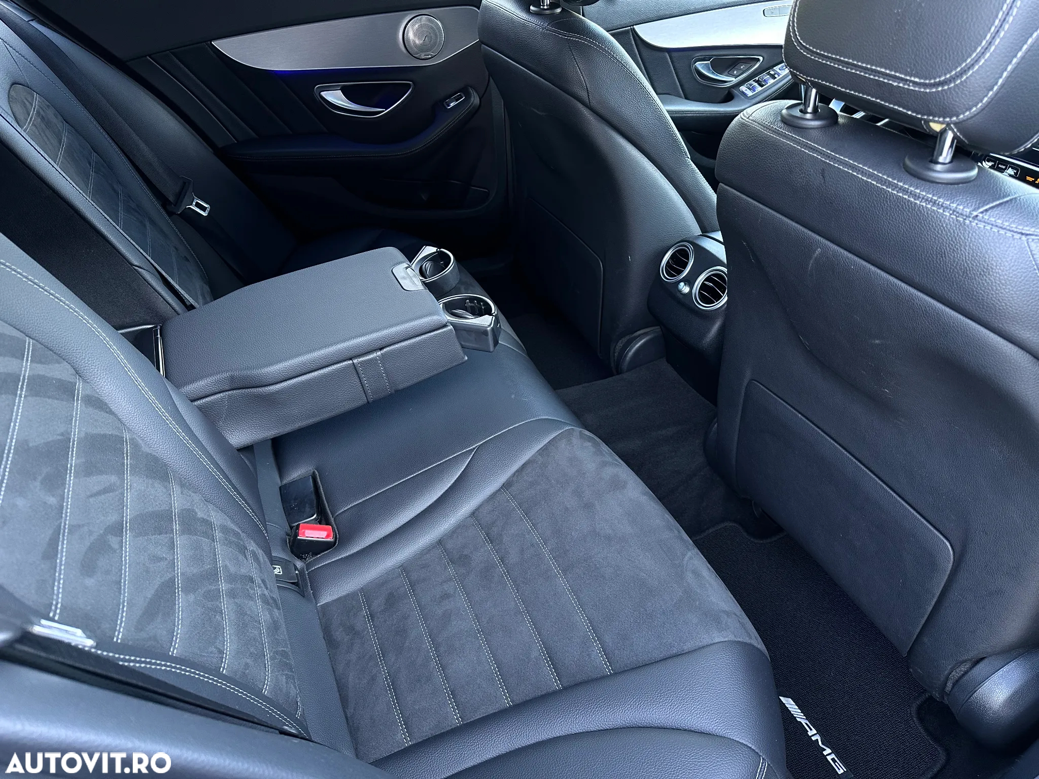 Mercedes-Benz C 300 d T 4Matic 9G-TRONIC AMG Line - 14