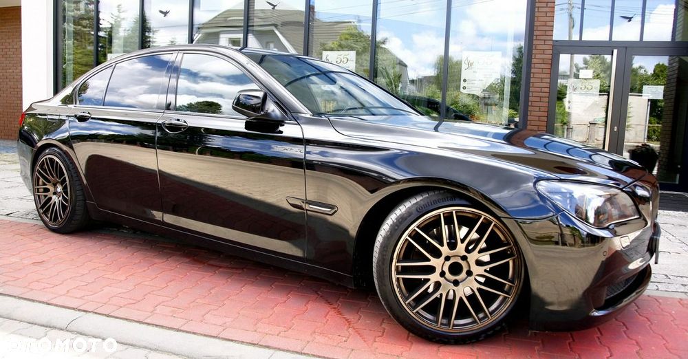 BMW Seria 7 740d - 8