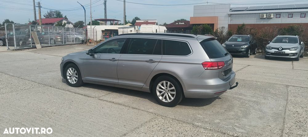 Volkswagen Passat 2.0 TDI SCR DSG Highline - 16