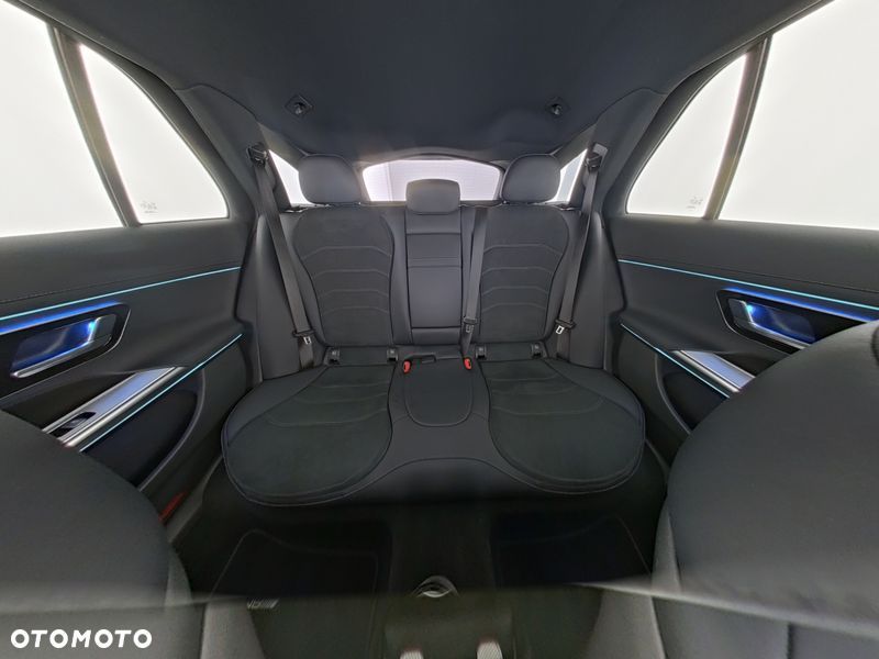 Mercedes-Benz Klasa E 300 de PHEV 4-Matic AMG 9G-Tronic - 10