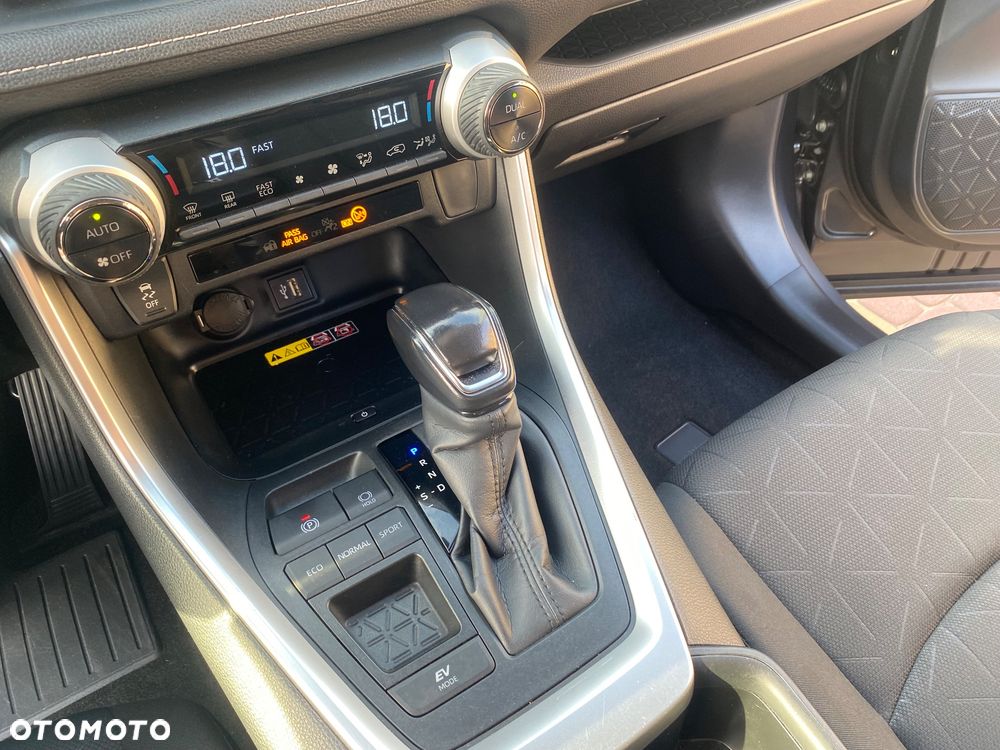 Toyota RAV4 2.5 Hybrid Executive 4x2 - 28