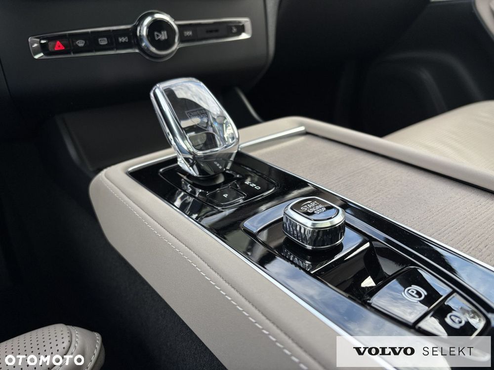 Volvo XC 90 - 13