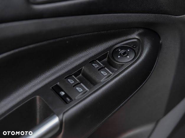 Ford Kuga 1.5 TDCi 2x4 Cool & Connect - 17