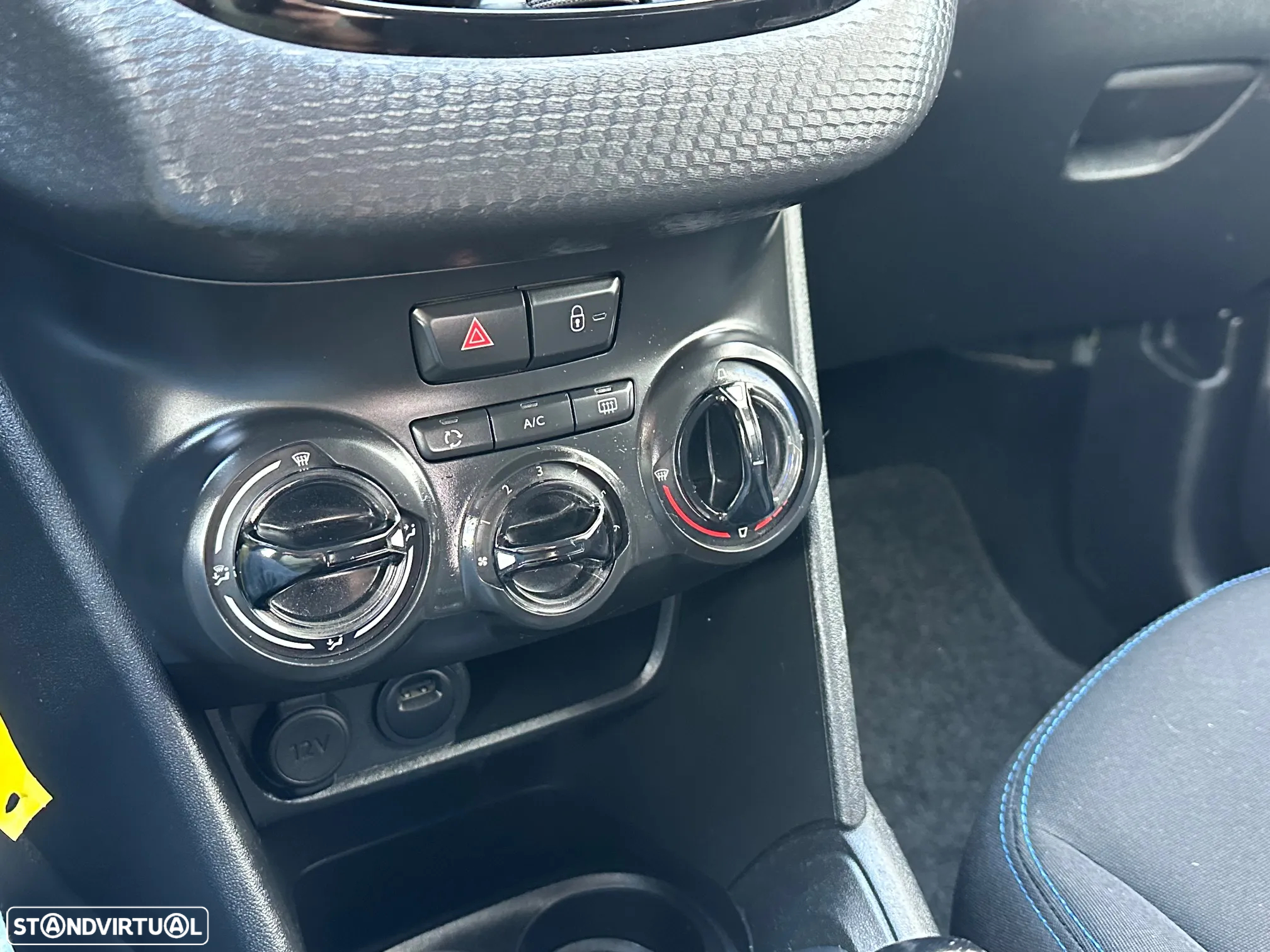 Peugeot 208 1.5 BlueHDi Signature - 9