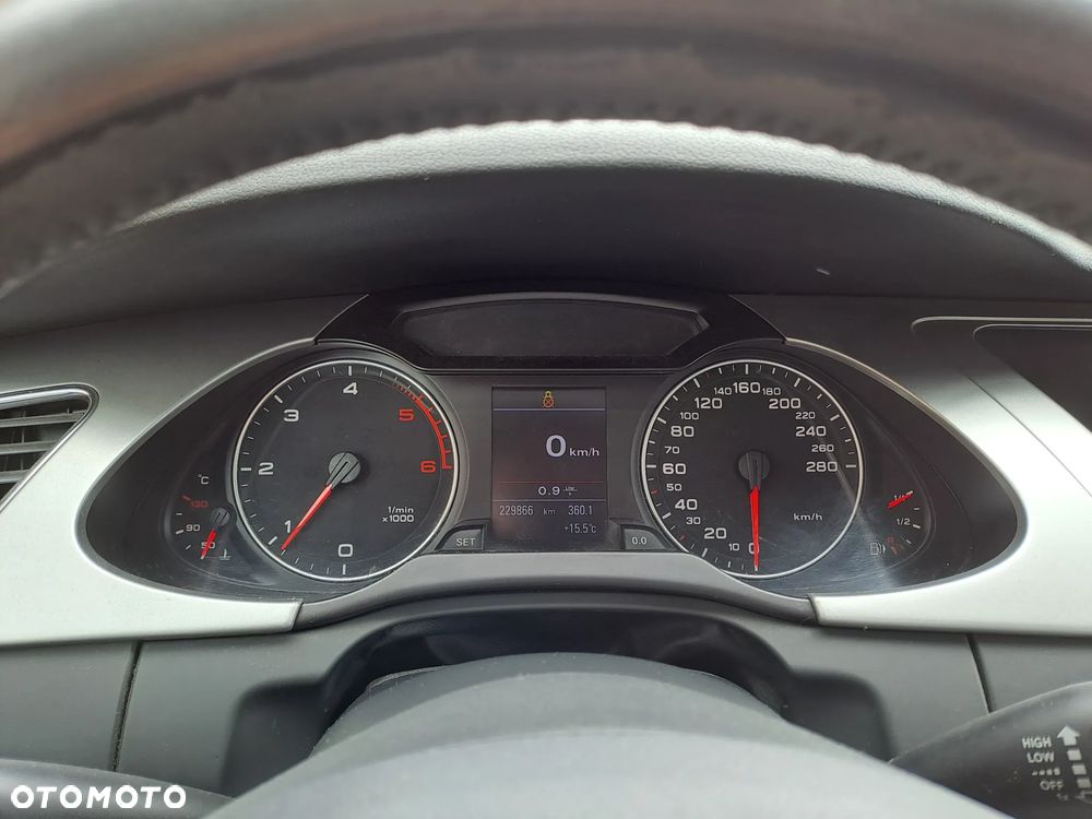 Audi A4 Avant null - 12