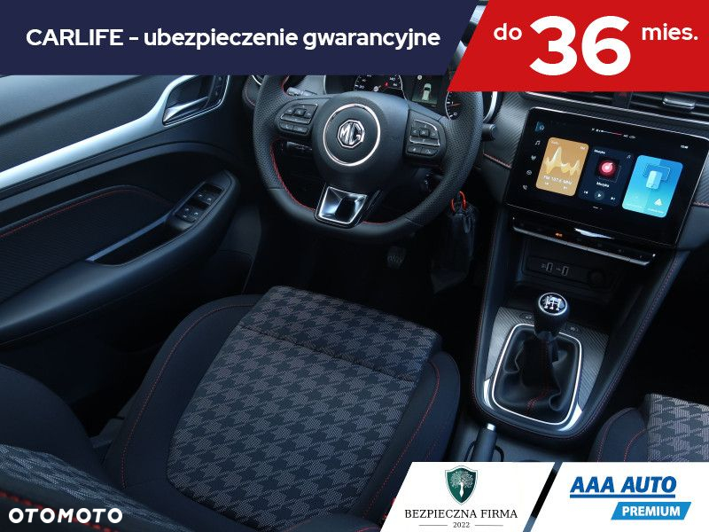 MG ZS - 8