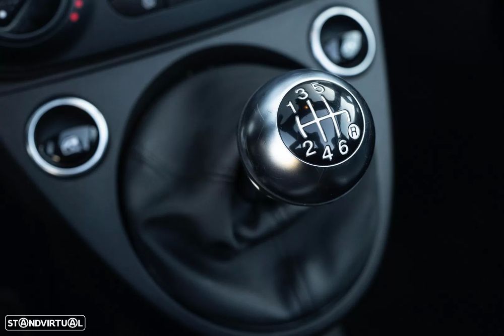 Fiat 500C 1.0 Hybrid Connect - 17