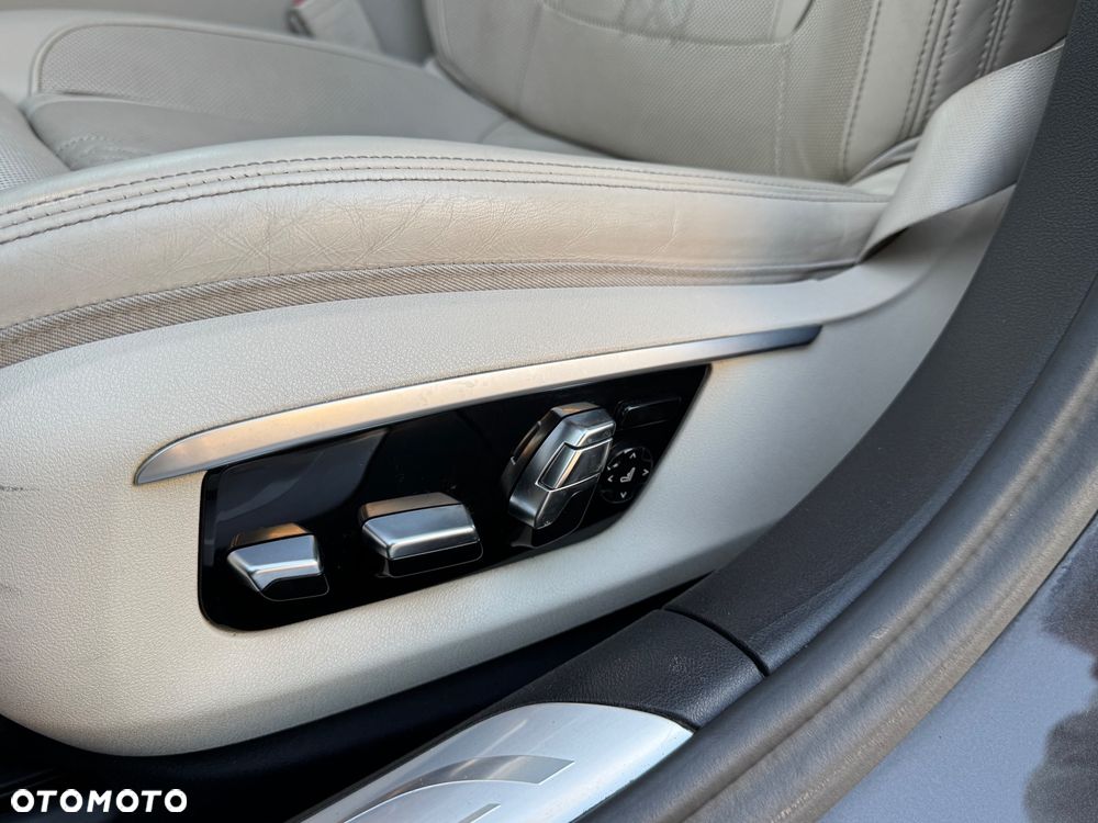BMW Seria 7 740Li xDrive - 27