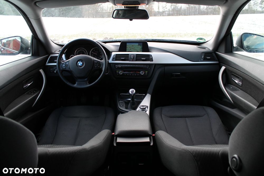 BMW 3GT 318d - 19