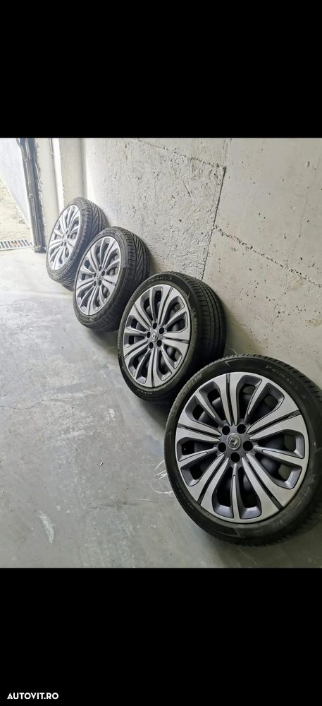 Renault Grand Scenic - 10