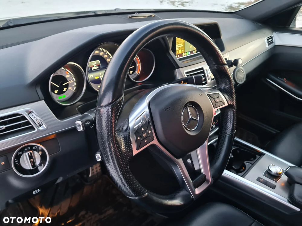 Mercedes-Benz Klasa E 220 BlueTEC 7G-TRONIC Avantgarde - 26