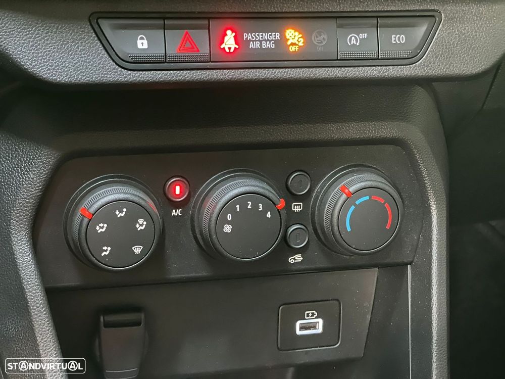 Dacia Jogger 1.0 TCe Essential 7L - 15