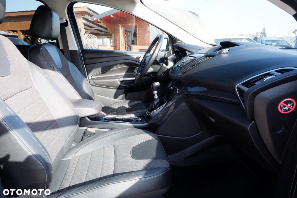 Ford Kuga 2.0 TDCi 4WD Titanium - 9