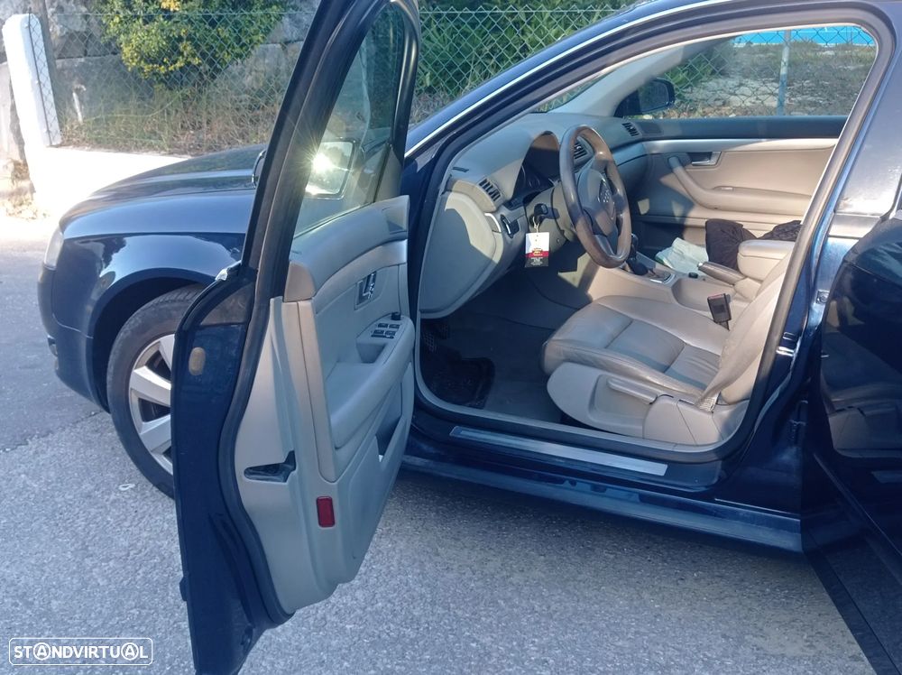 Audi A4 Avant 2.0 TDI - 8