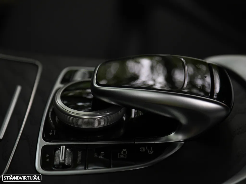 Mercedes-Benz C 300 e Avantgarde - 4