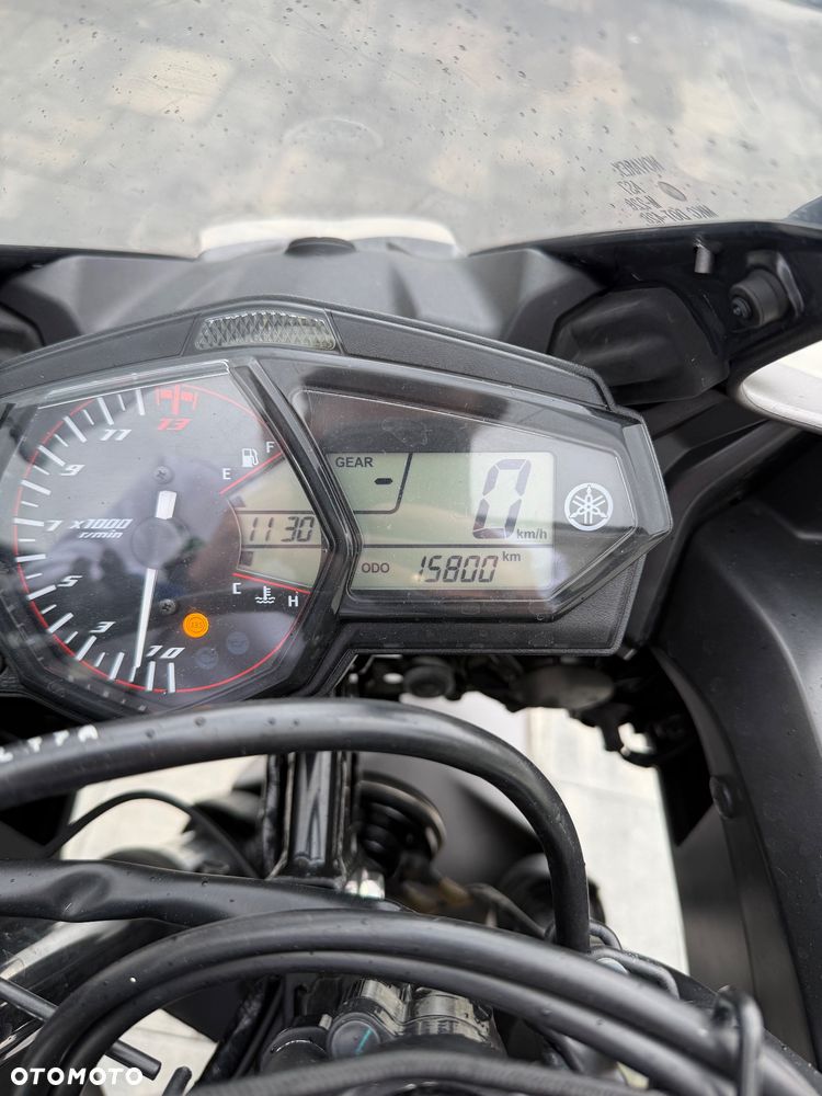 Yamaha R3 - 10