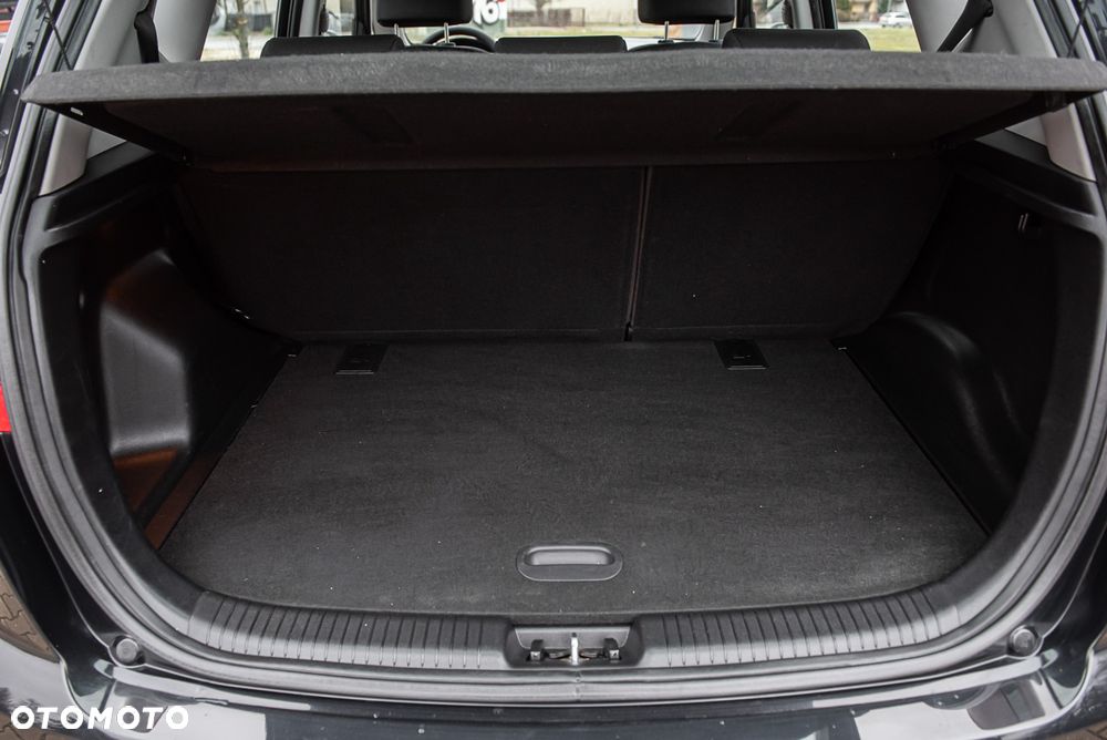 Kia Venga 1.6 L - 25