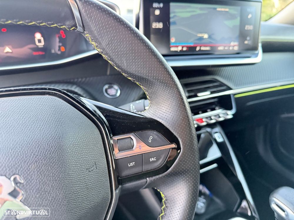 Peugeot 2008 1.2 PureTech GT Line - 20