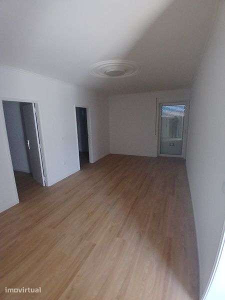Moradia T2 - Maia - Grande imagem: 4/11