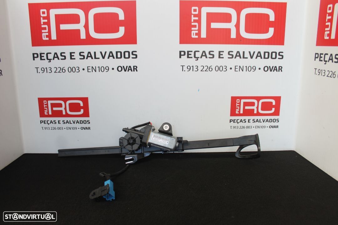 Regulador Electrico do Cinto Mercedes W205 Coupe - 1