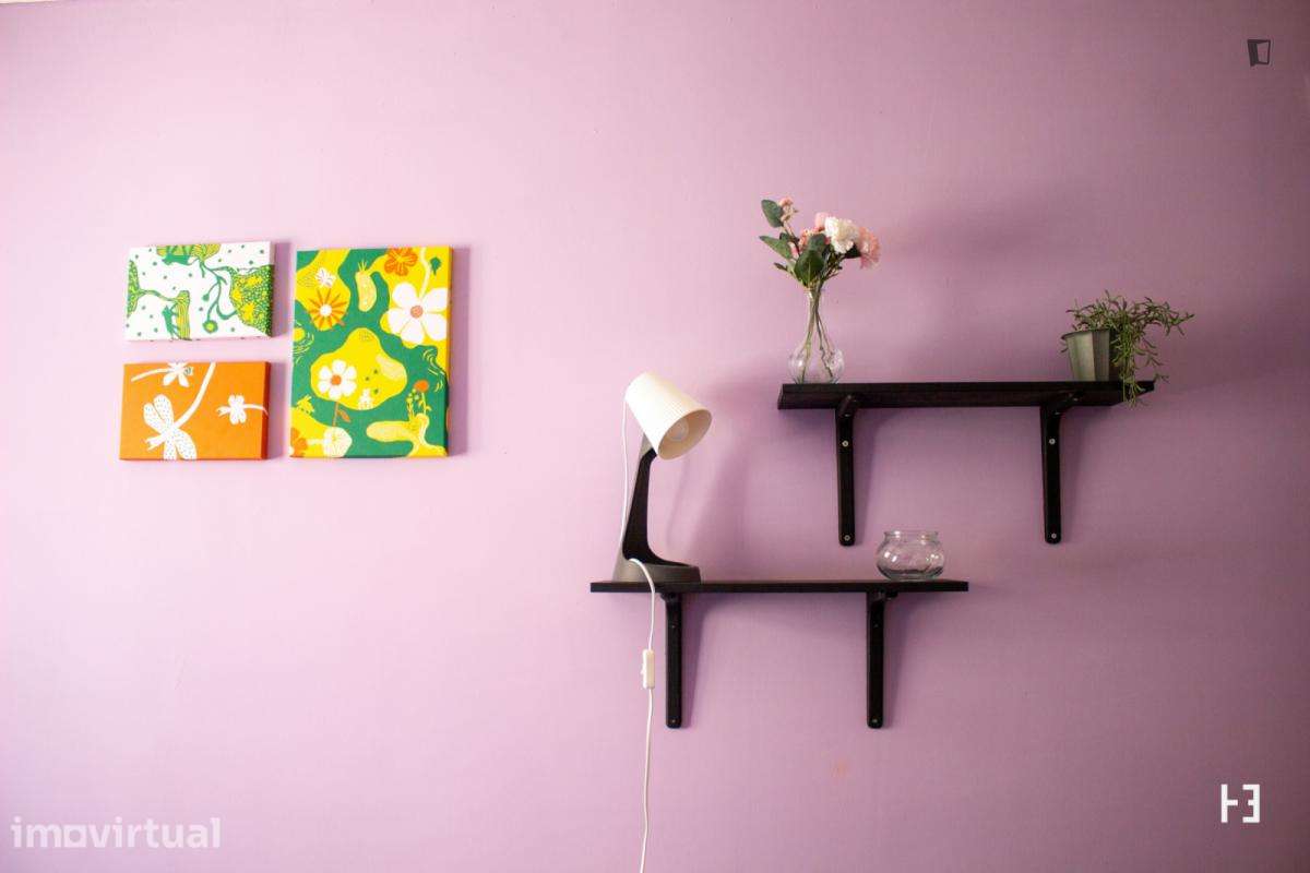 Quarto - localizado em Paranhos Porto - Grande imagem: 3/25