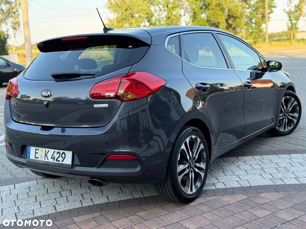 Kia Ceed 1.6 GDI Platinum Edition - 25
