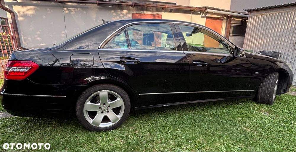 Mercedes-Benz Klasa E 220 CDI DPF BlueEFFICIENCY Automatik - 10