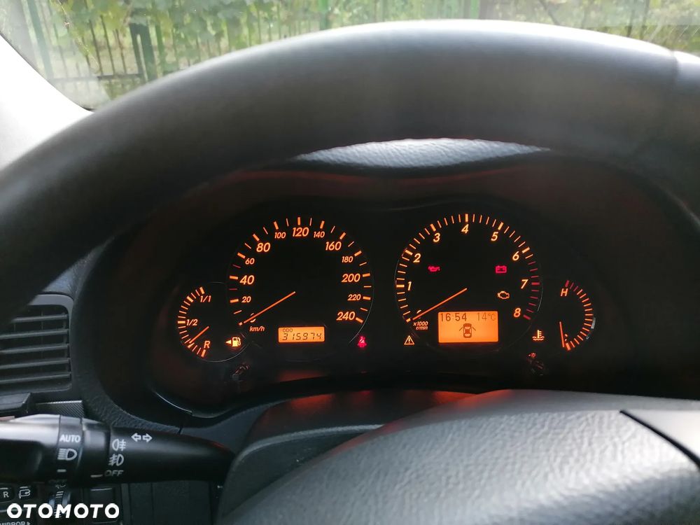 Toyota Avensis 1.8 VVT-i Combi Sol - 15