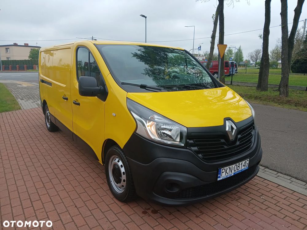 Renault TRAFIC - 2