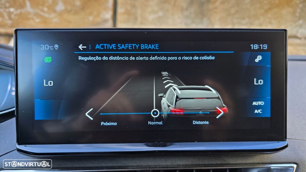 Peugeot 5008 BlueHDI 130 EAT8 Crossway - 26
