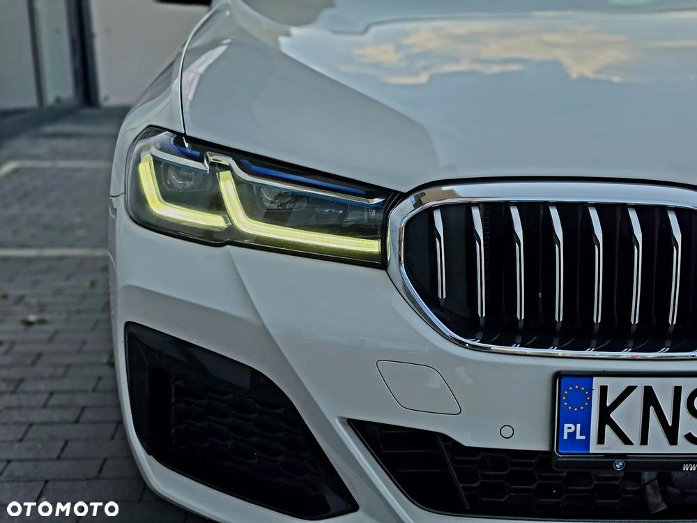 BMW Seria 5 540d xDrive M Sport Edition - 12