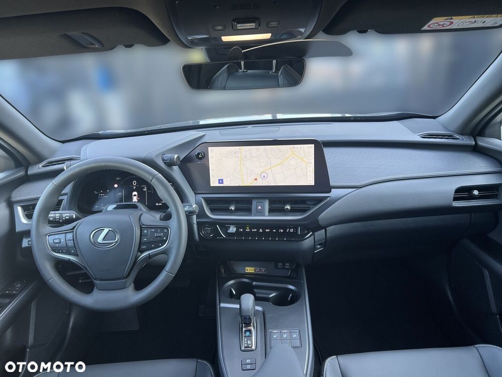 Lexus UX 300h F Sport Design - 3
