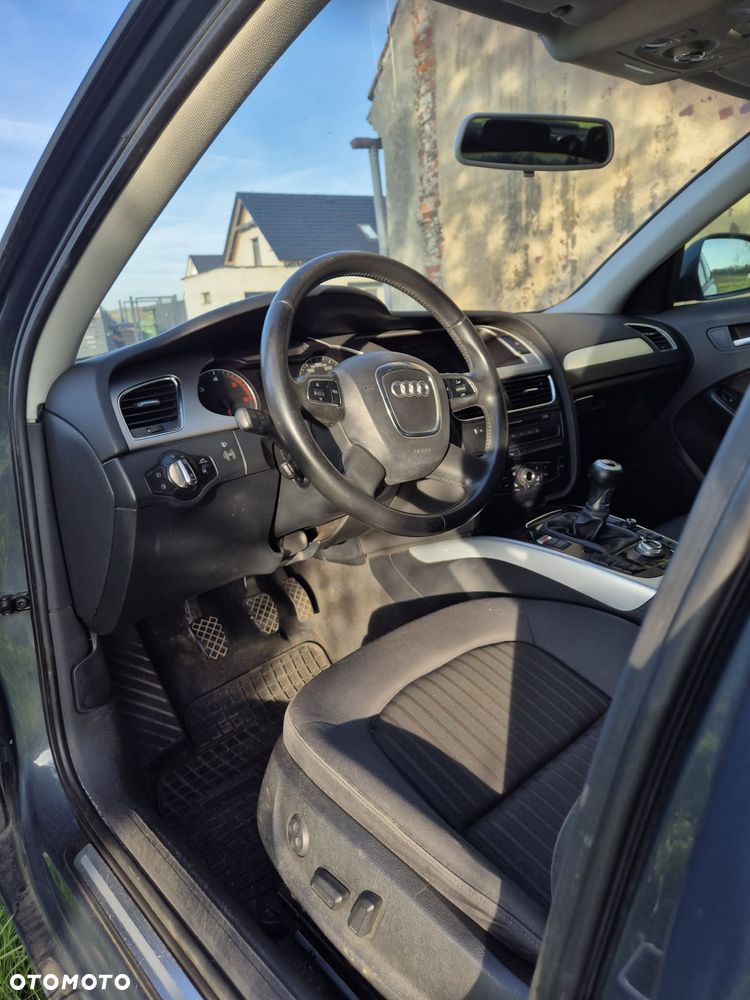 Audi A4 Avant 2.0 TDI - 8