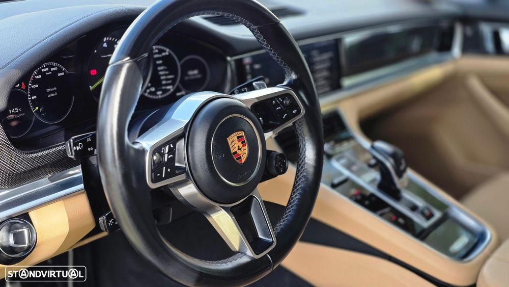 Porsche Panamera Sport Turismo 4 E-Hybrid Platinum Edition - 19
