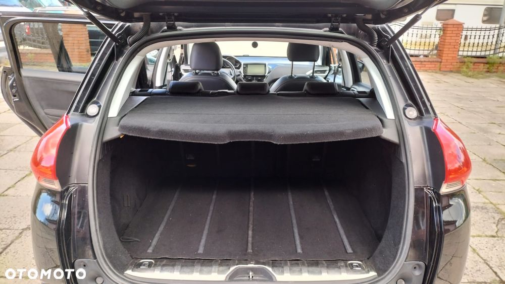 Peugeot 2008 - 16