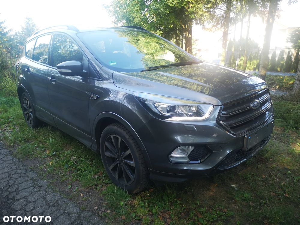 Ford Kuga - 3