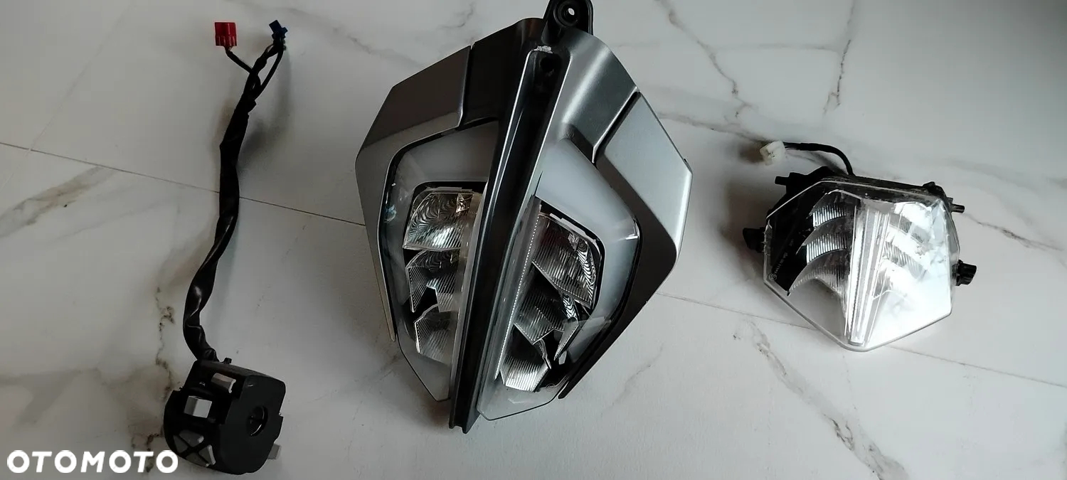 KTM DUKE 125 LAMPA PRZÓD REFLEKTOR 2022 POLIFT LAMPA TYŁ PRZEŁĄCZNIK LICZNIK ZEGARY STELAŻ - 2