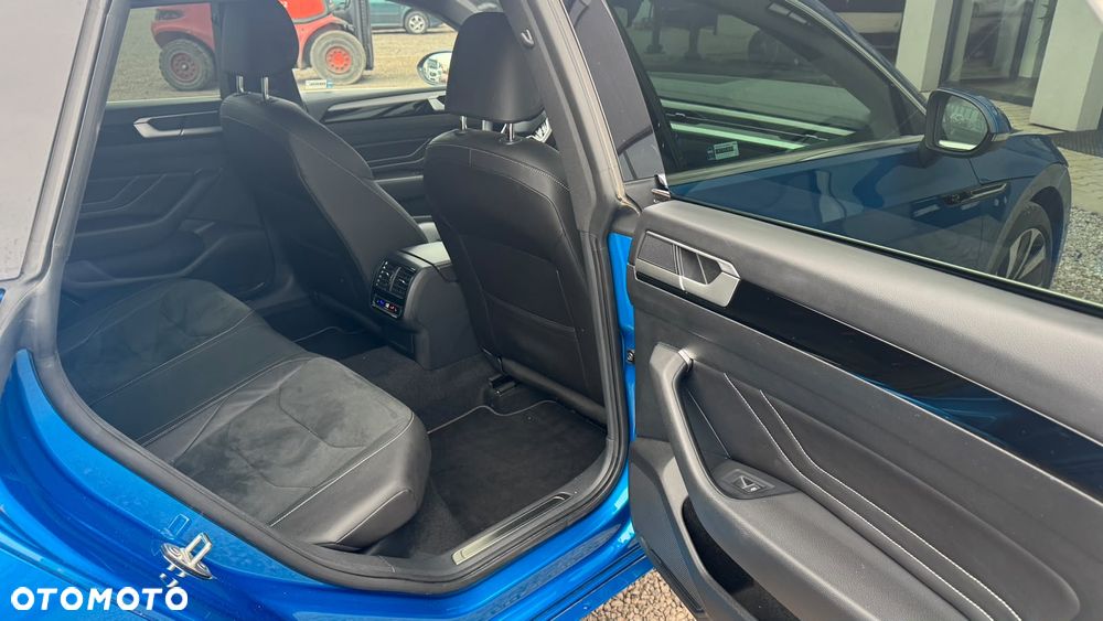 Volkswagen Arteon 2.0 TDI SCR 4Motion DSG R-Line - 17