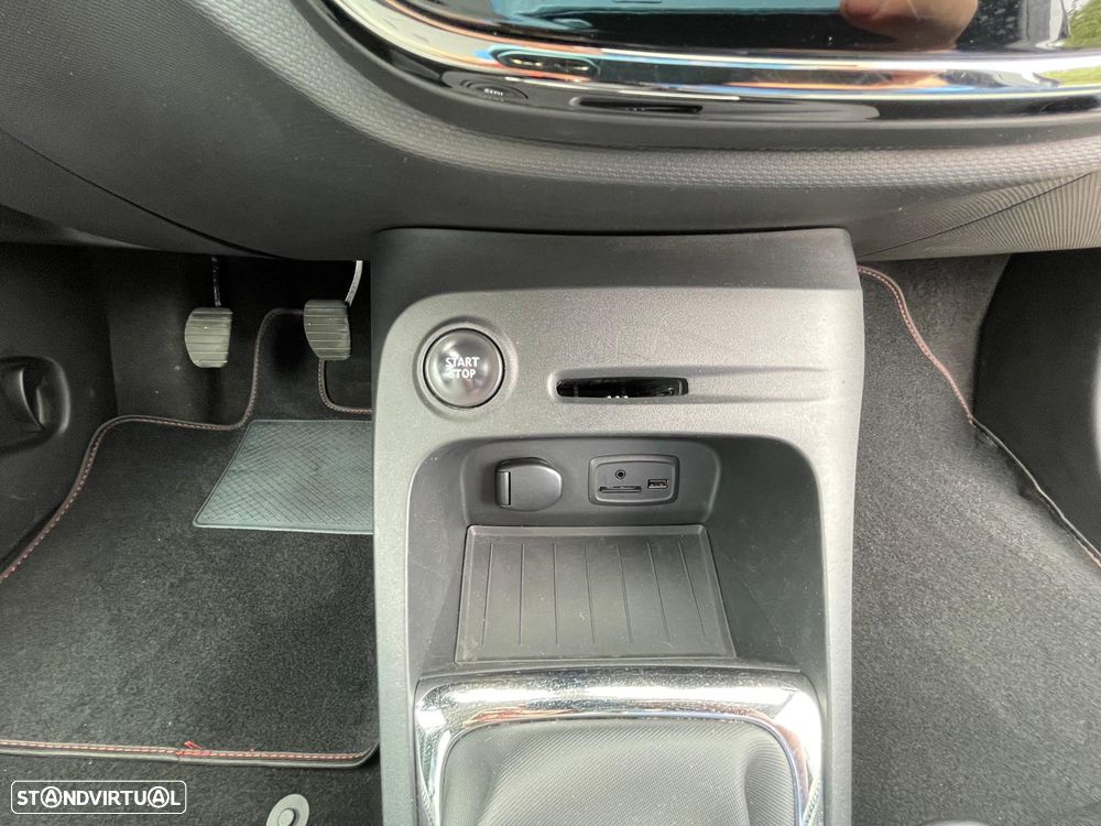 Renault Captur 0.9 TCE - 12