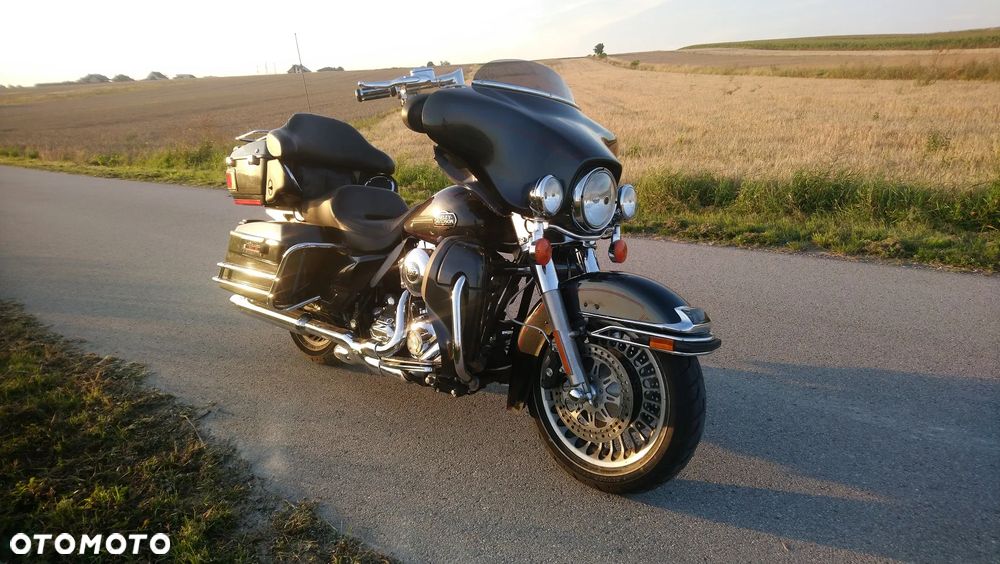 Harley-Davidson FLHTCU Ultra - 20